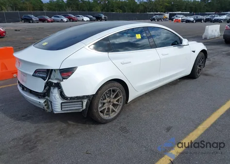 2018 Tesla Model 3 Long Range/Mid Range from USA, damaged, VIN 5YJ3E1EA6JF042228